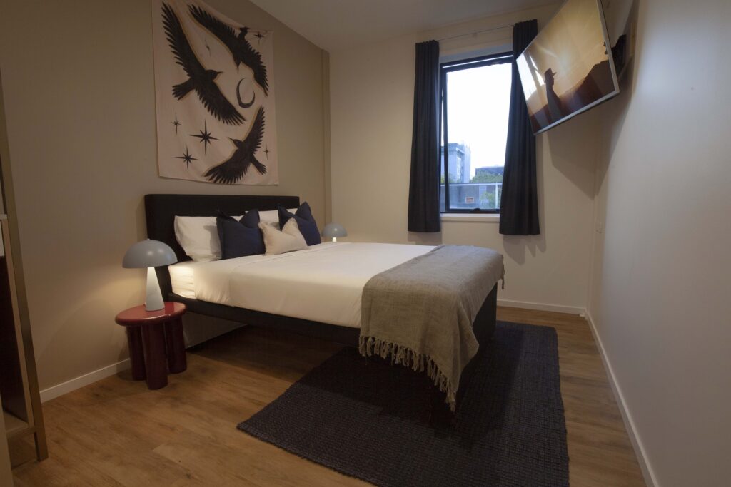 PRIVATE SUITE